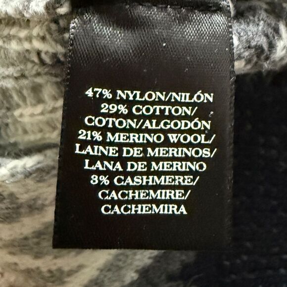 LIKE NEW ANN TAYLOR SWEATER - Picture 4 of 4